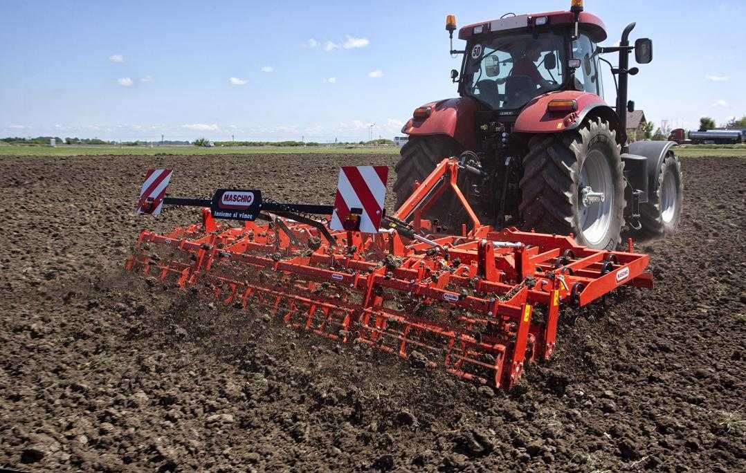 Аренда культиватора: преимущества и особенности 