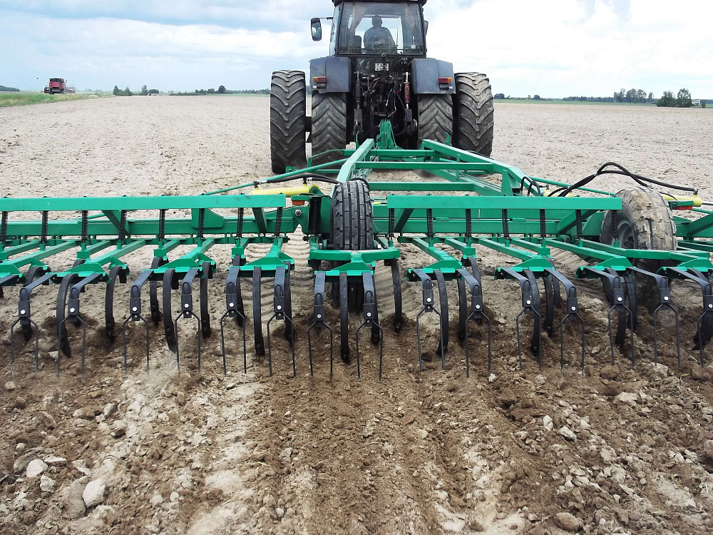 Применение и аренда рыхлителя для почвы Применение и аренда рыхлителя для почвы