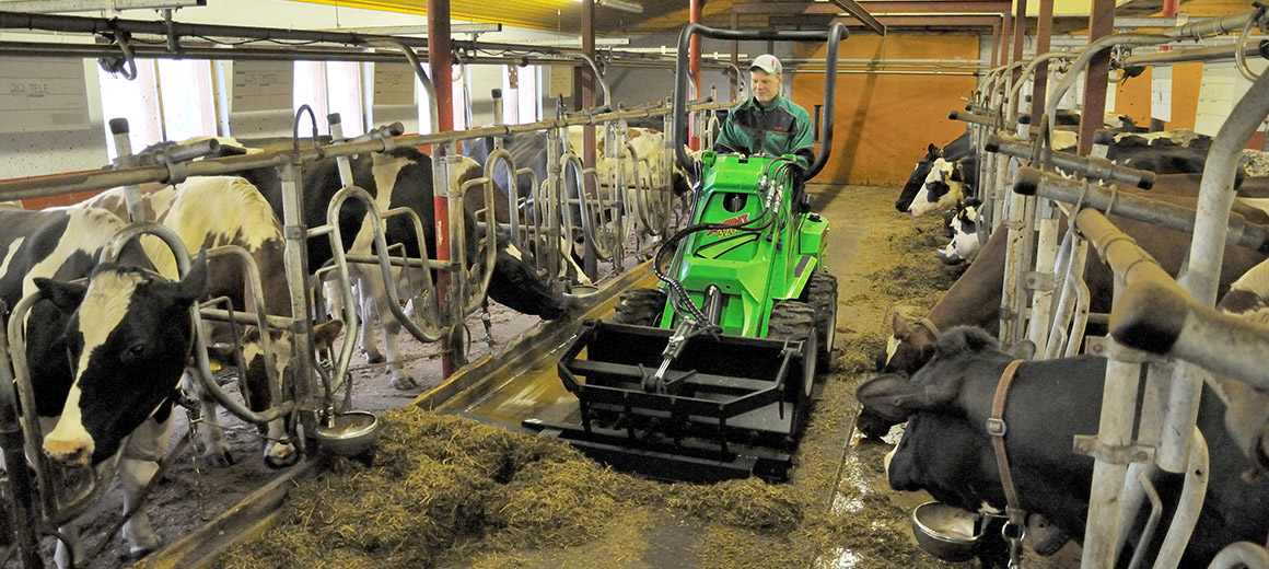 Аренда техники для ухода за животными на фермах